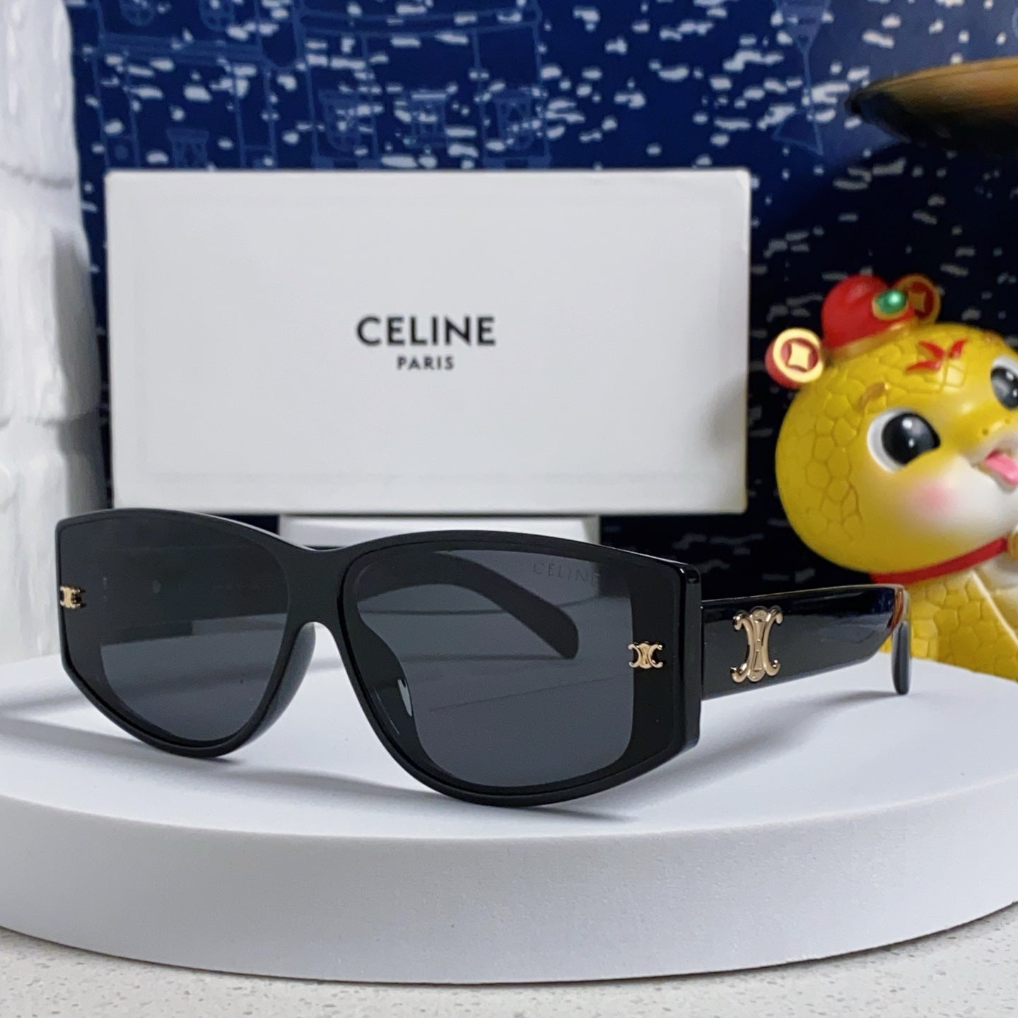 Celine TRIOMPHE SUNGLASS 533220 IN BLACK ACETATE GOLD LOGO