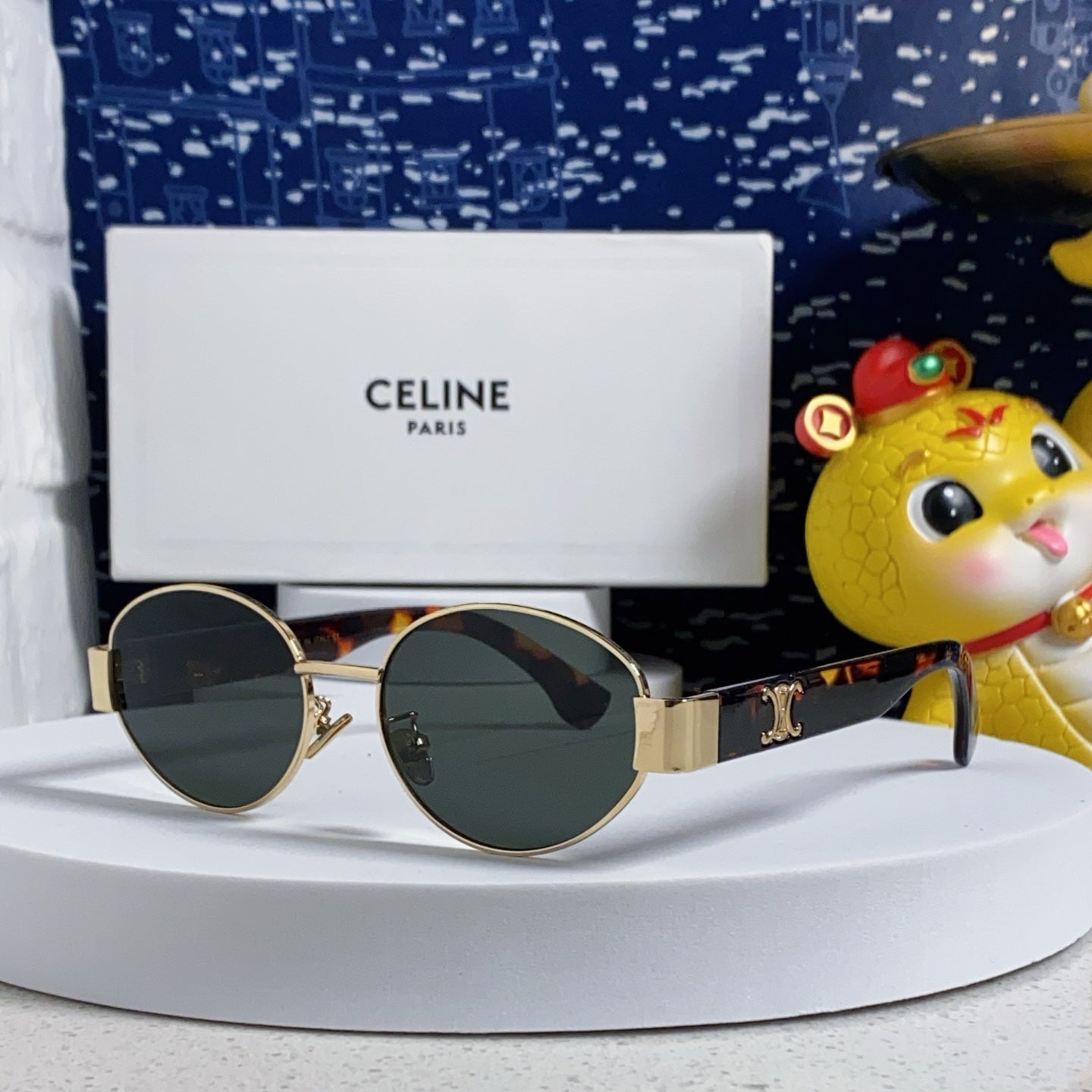 Celine TRIOMPHE SUNGLASS 538531 IN HAVANA ACETATE BLACK LENSES