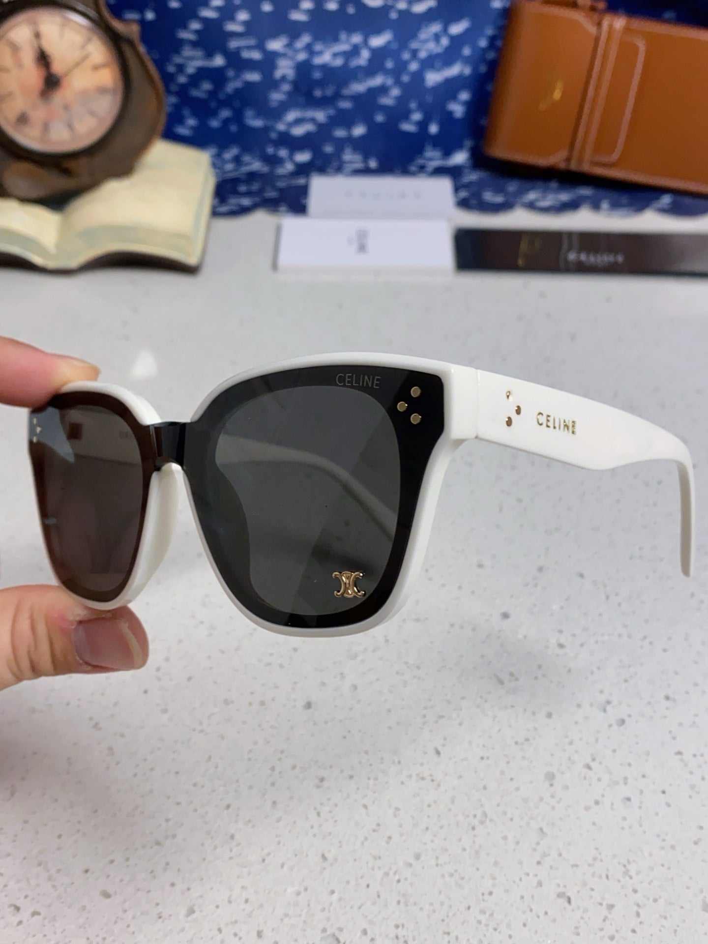 Celine SQUARE SUNGLASS 575842 IN WHITE ACETATE