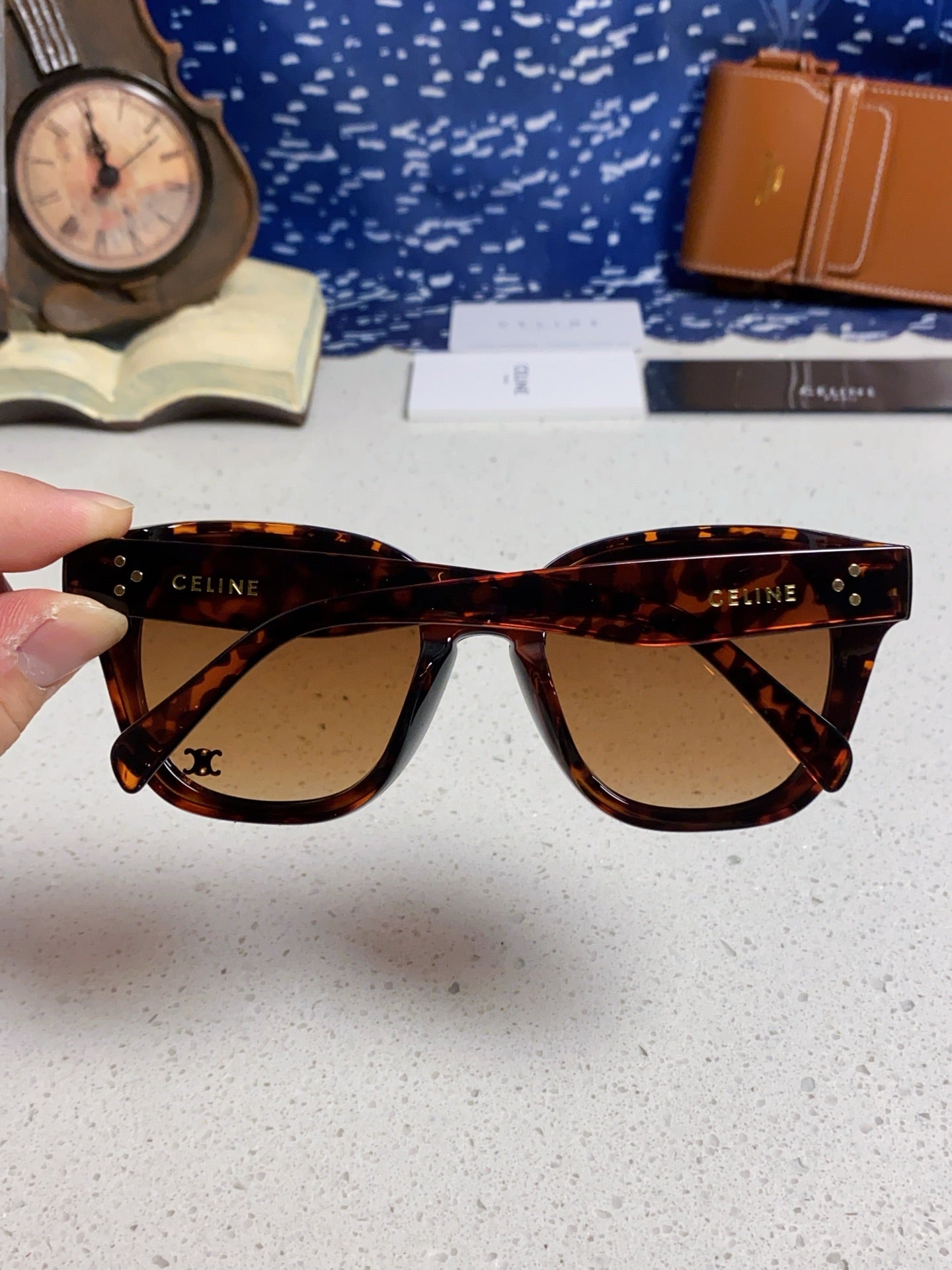 Celine SQUARE SUNGLASS 575844 IN HAVANA ACETATE