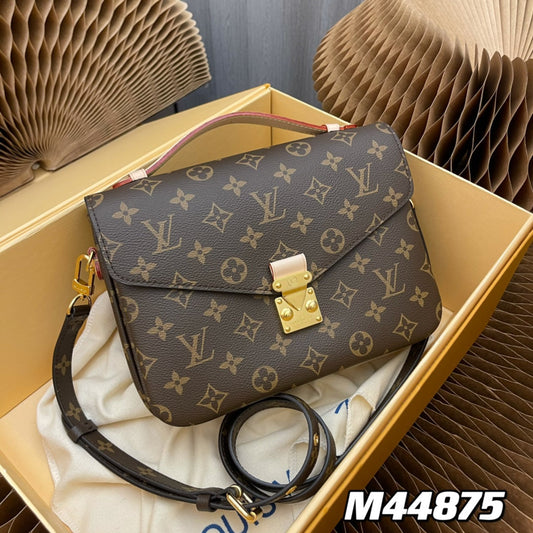 Louis Vuitton pochette metis 25 brown monogram canvas