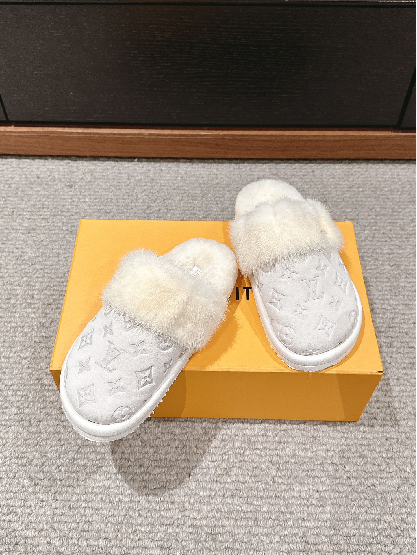 Louis Vuitton Flat Mule White With Fur Monogram Suede