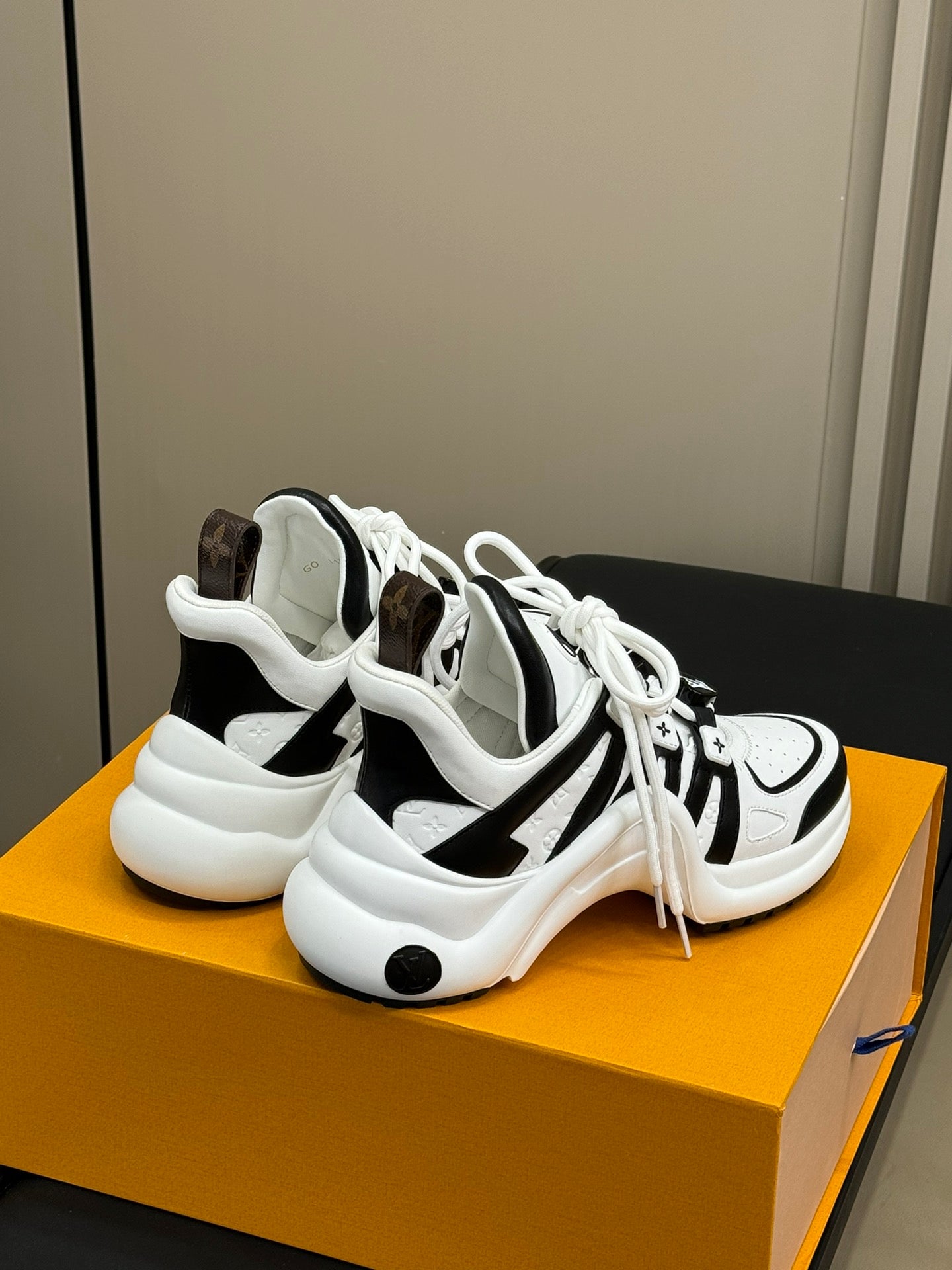 Louis Vuitton Archlight Sneaker White Mix Black Calfskin