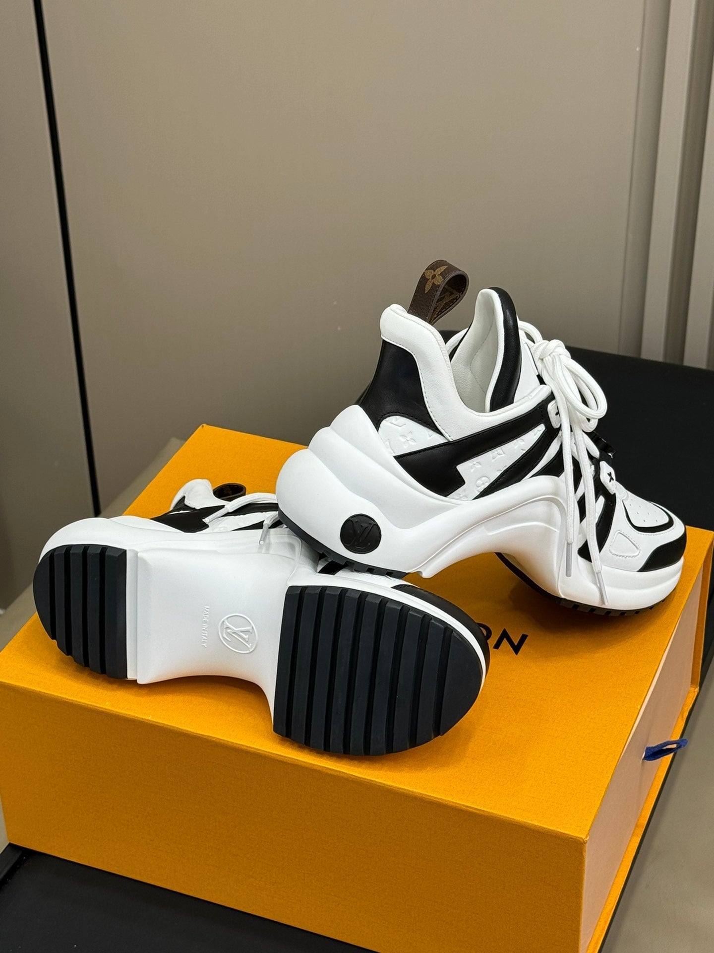 Louis Vuitton Archlight Sneaker White Mix Black Calfskin