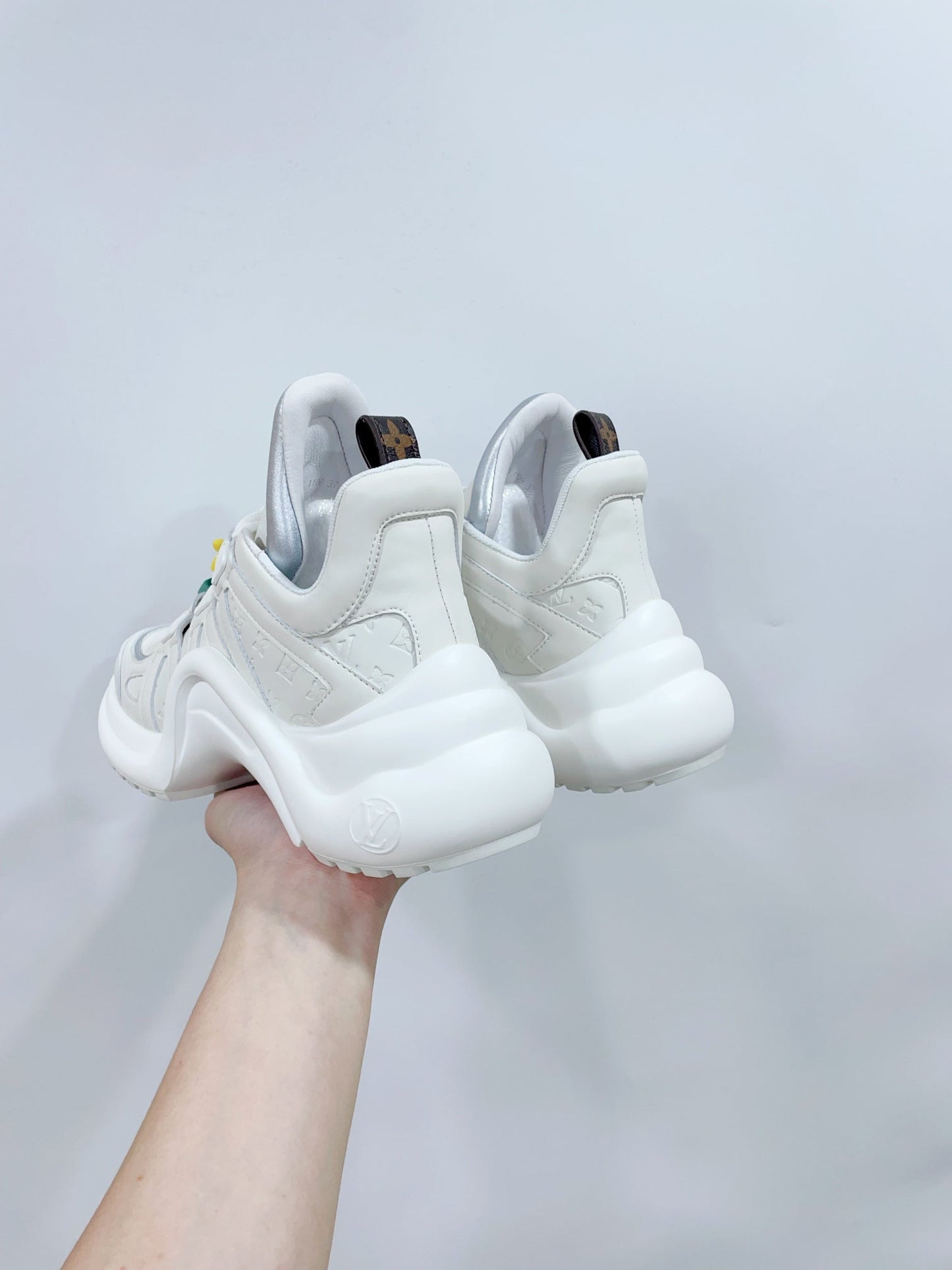 Louis Vuitton Archlight Sports Shoes White With Gray Border Calfskin