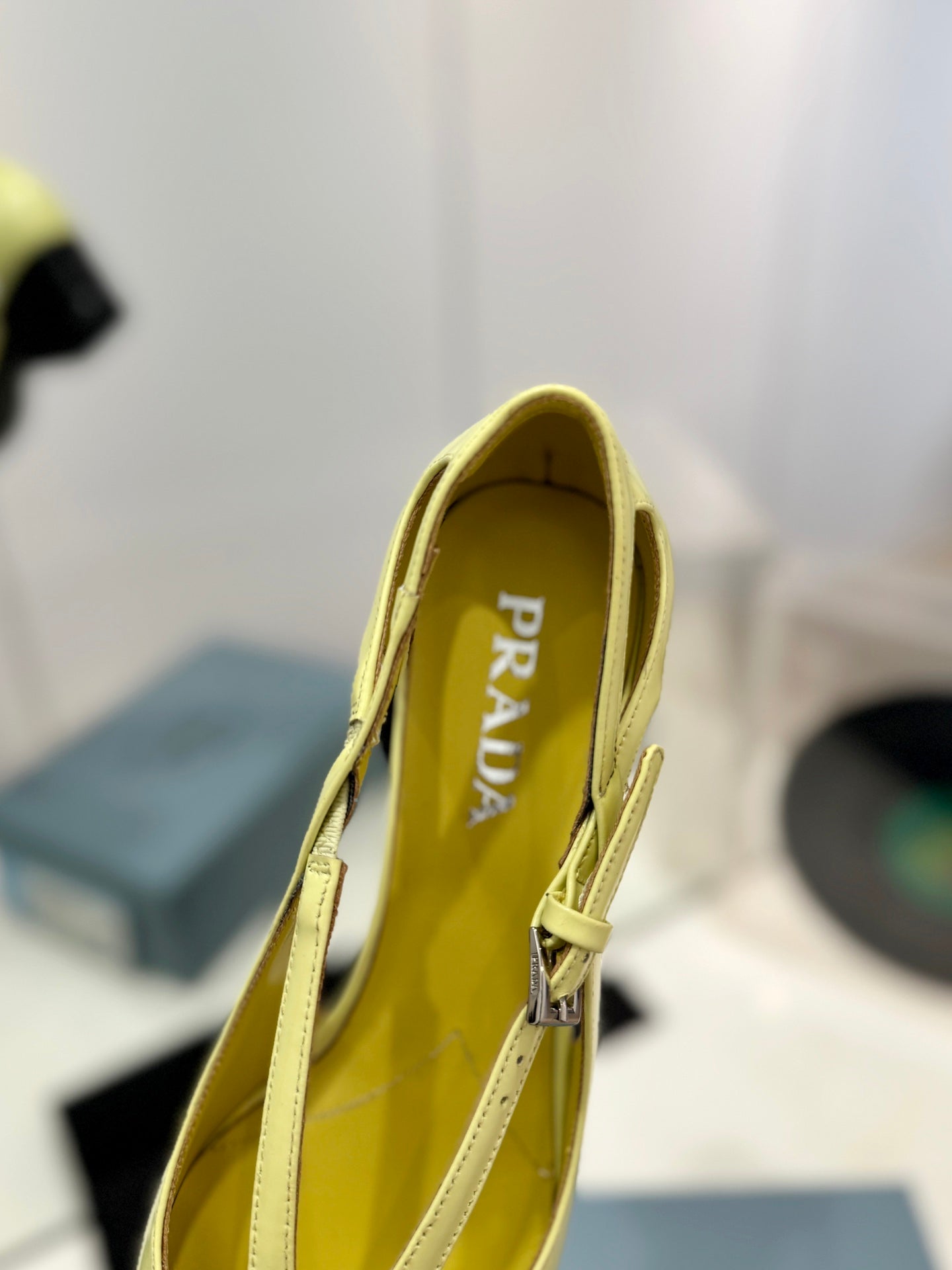 PRADA Pumps 50 Square Sole Vanilla Patent Leather