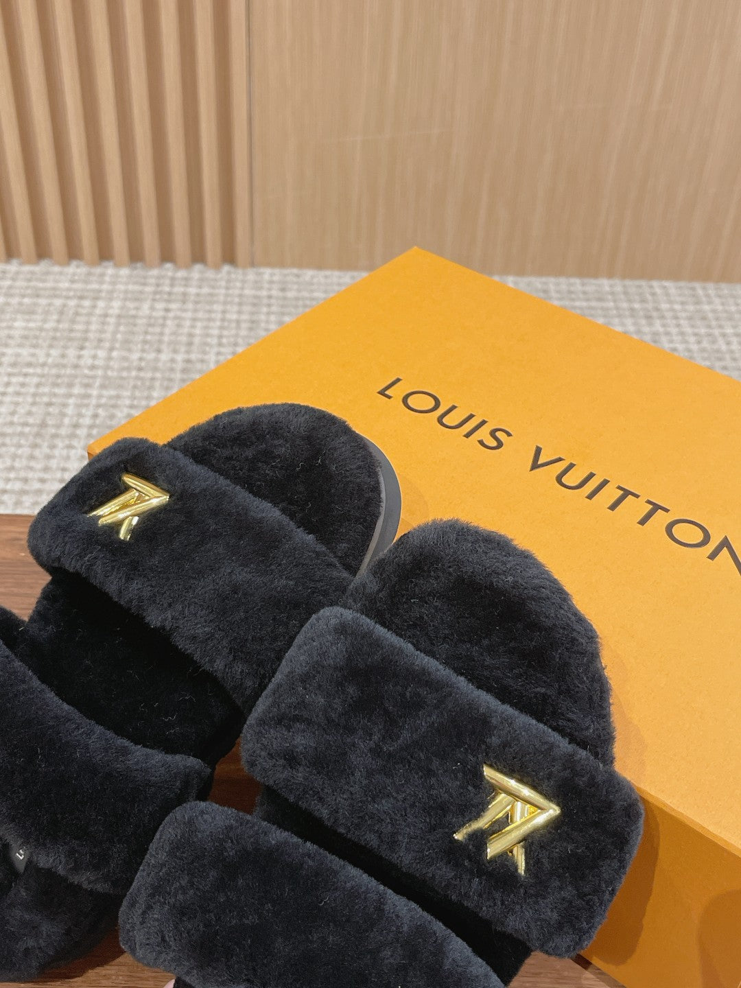 Louis Vuitton Sunset Flat Comfort Mule Black Wool
