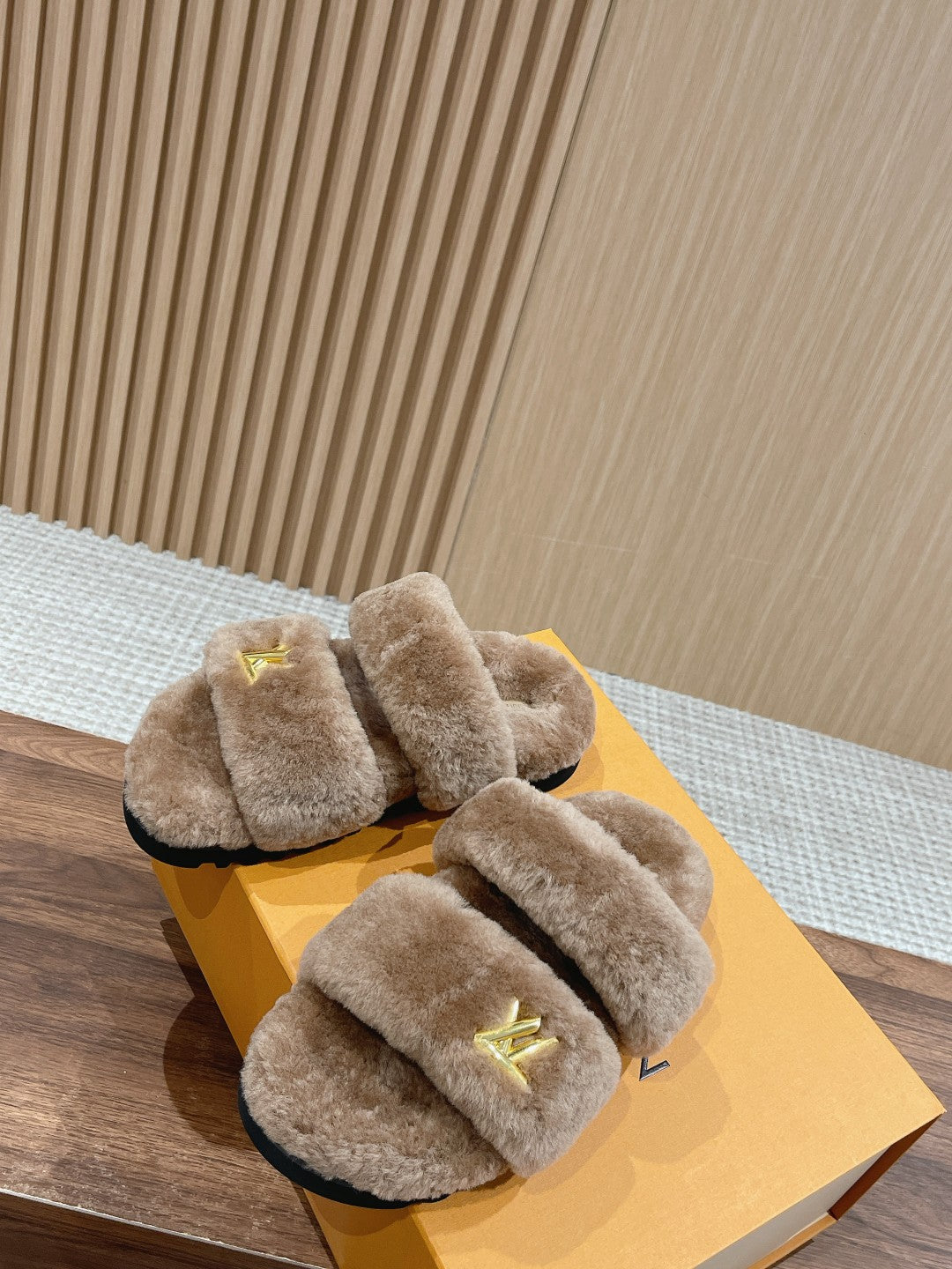Louis Vuitton Sunset Flat Comfort Mule Milky Brown Wool
