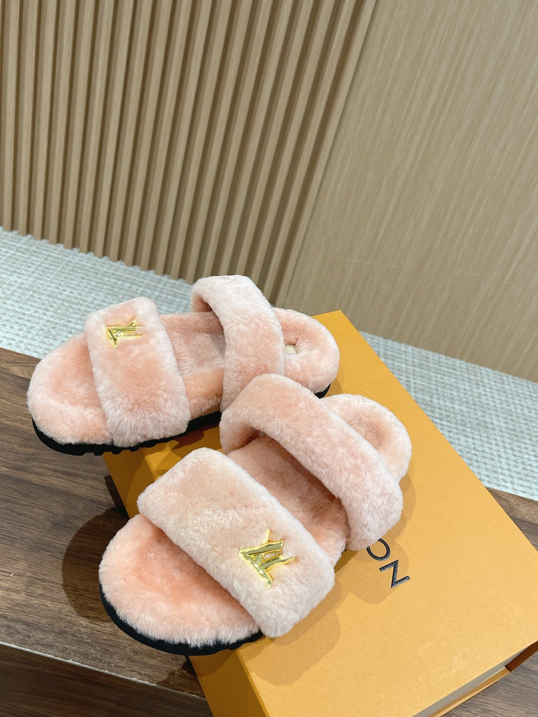 Louis Vuitton Sunset Flat Comfort Mule Pink Wool