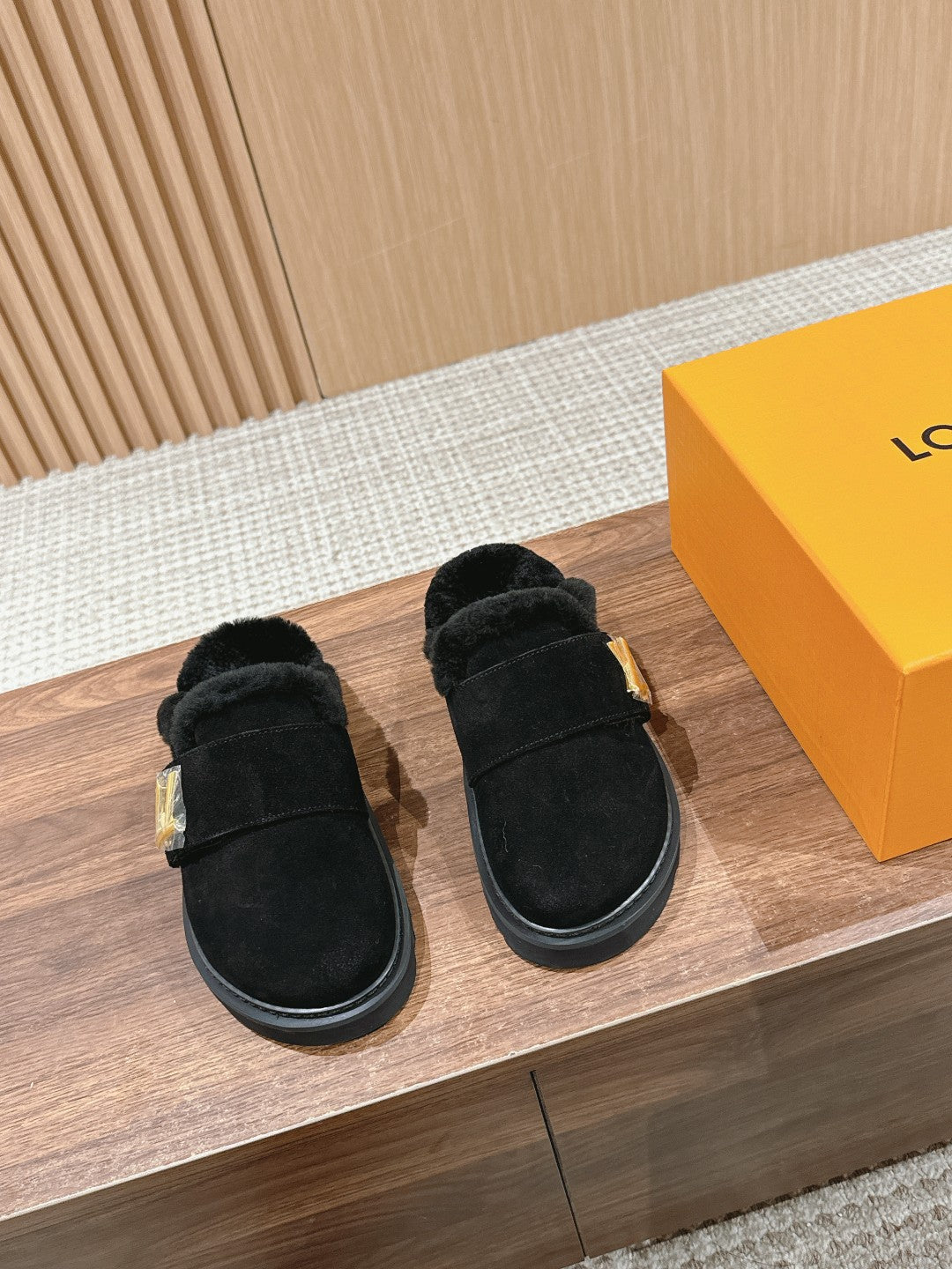 Louis Vuitton Cosy Flat Comfort Clog Black Fur Lining Suede