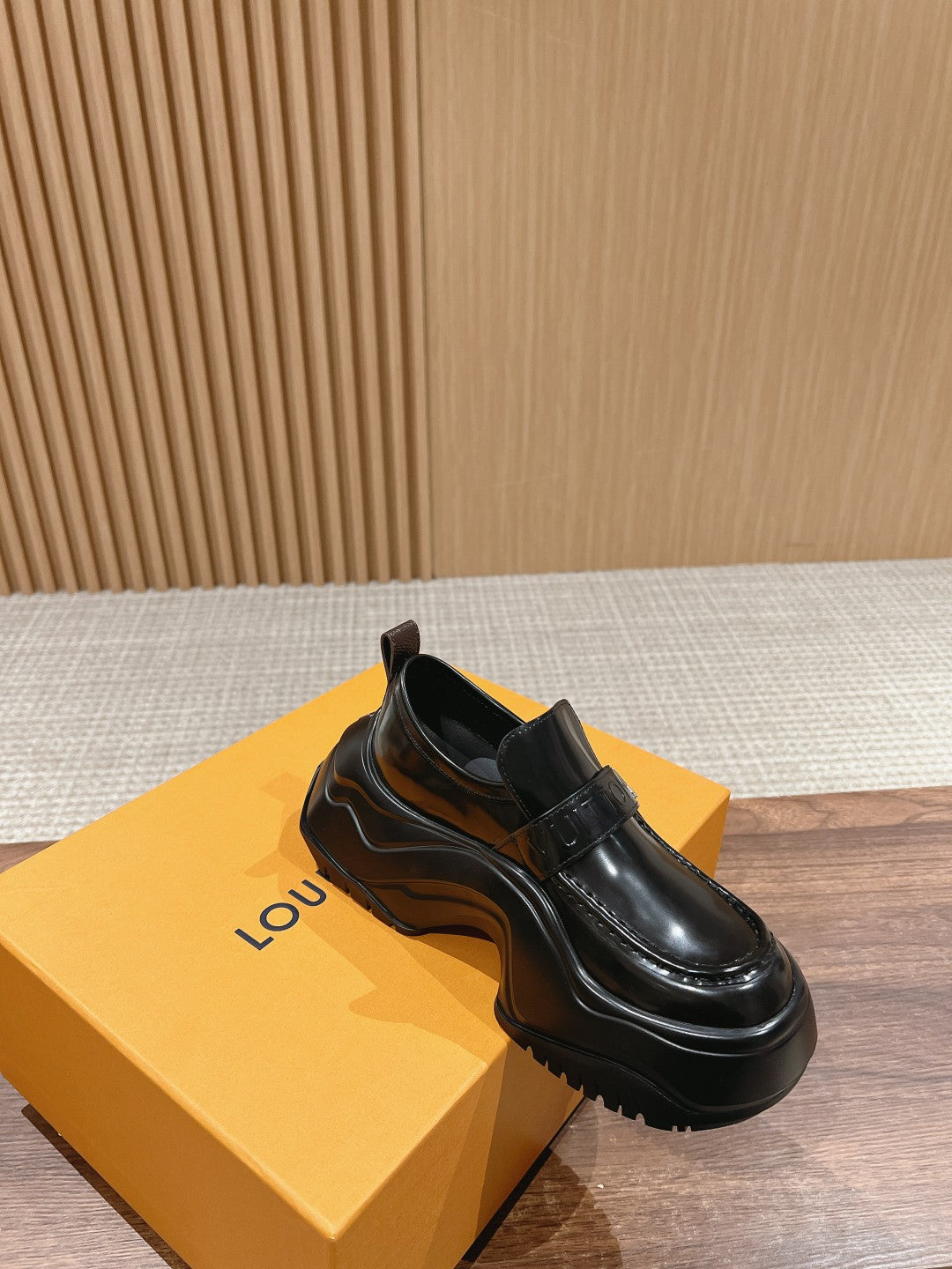 Louis Vuitton Archlight 2.0 Platform Loafer 60mm Glossy Black Calfskin