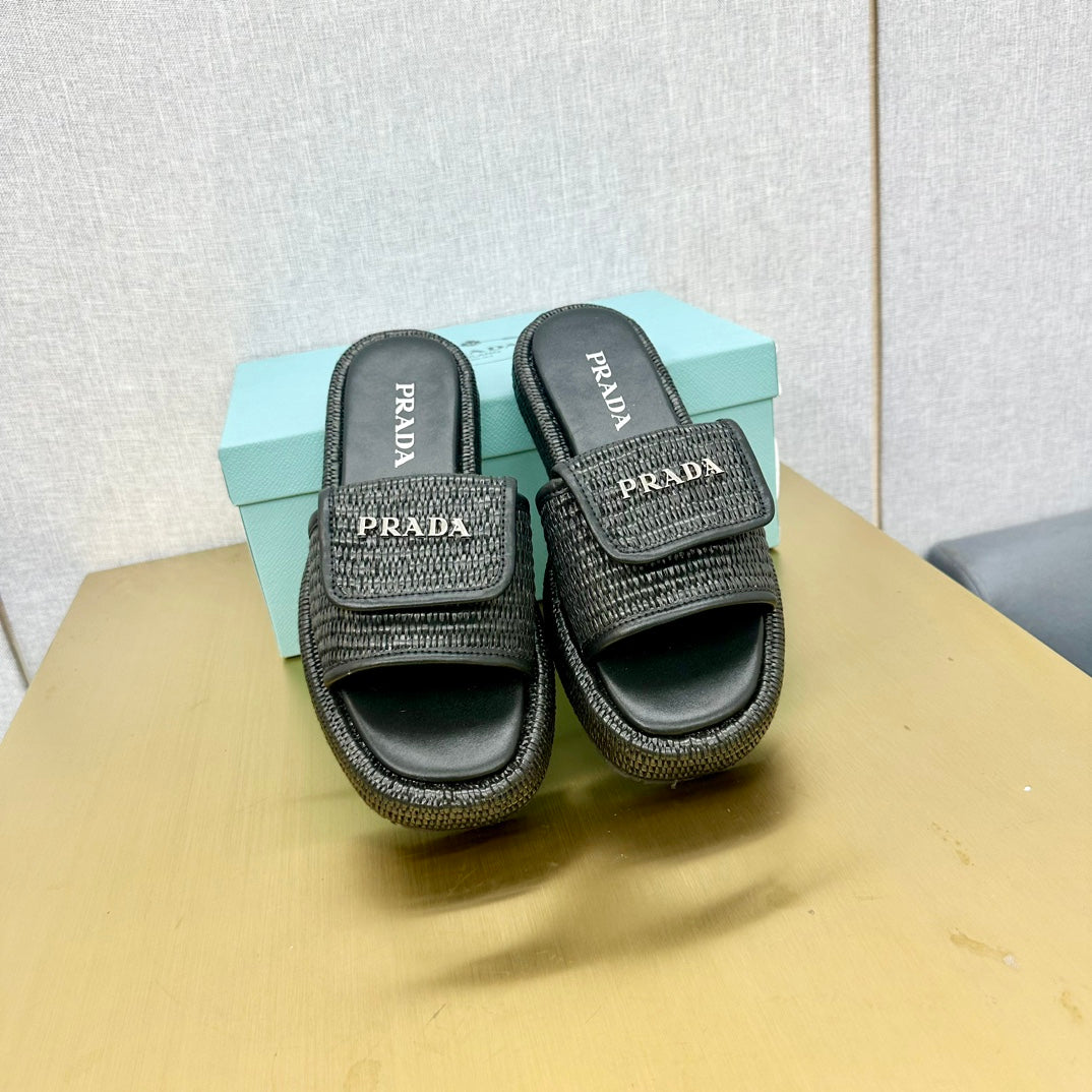 PRADA Crochet Mule 20 Black