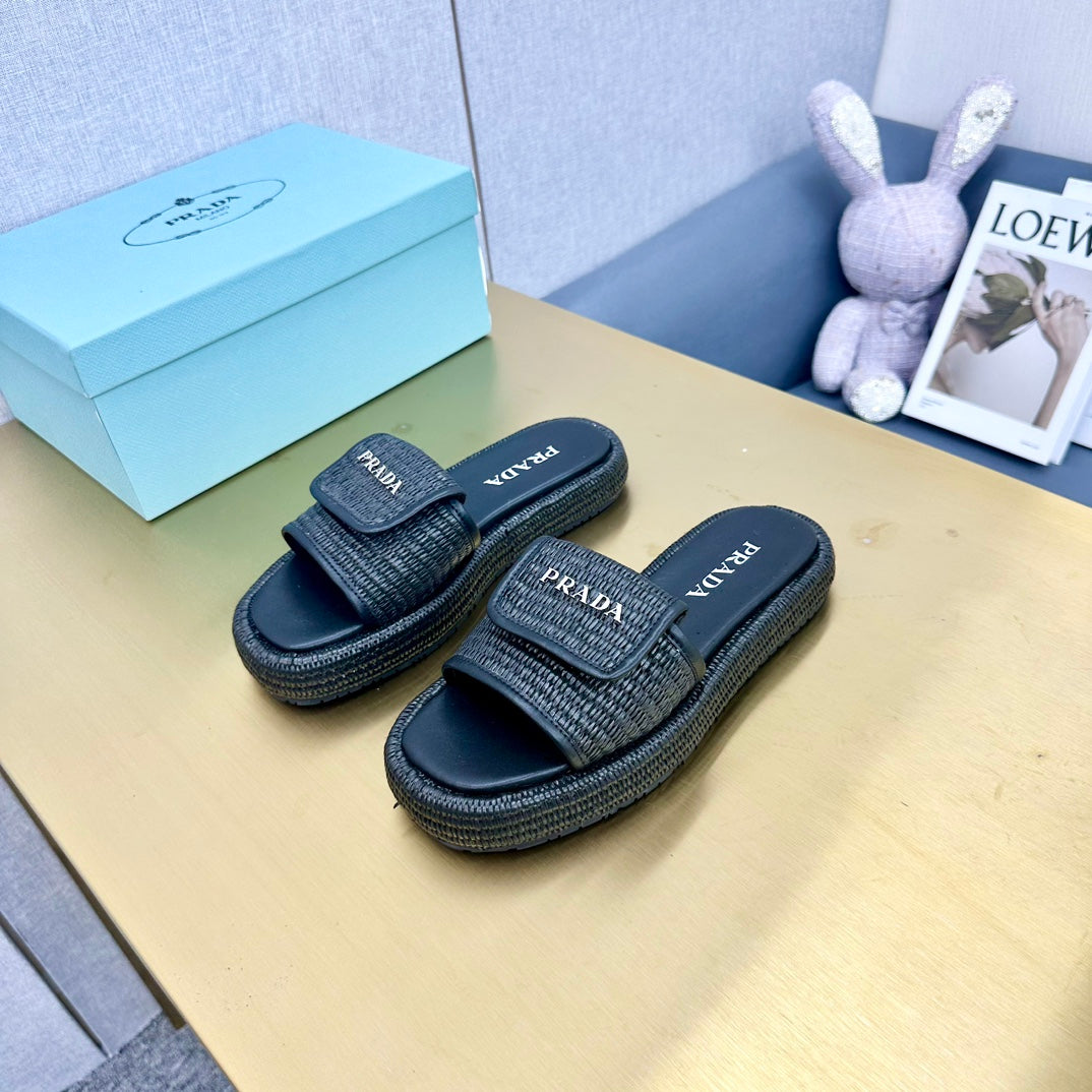 PRADA Crochet Mule 20 Black