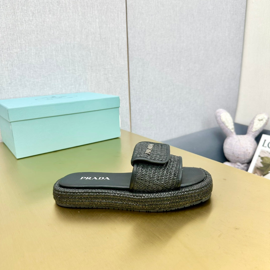 PRADA Crochet Mule 20 Black