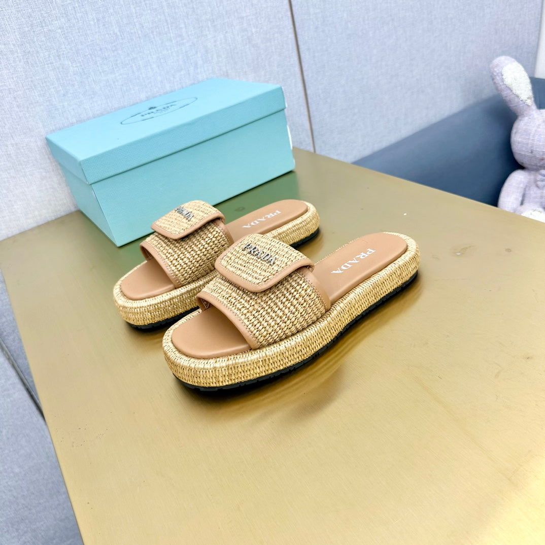 PRADA Crochet Mule 20 Beige