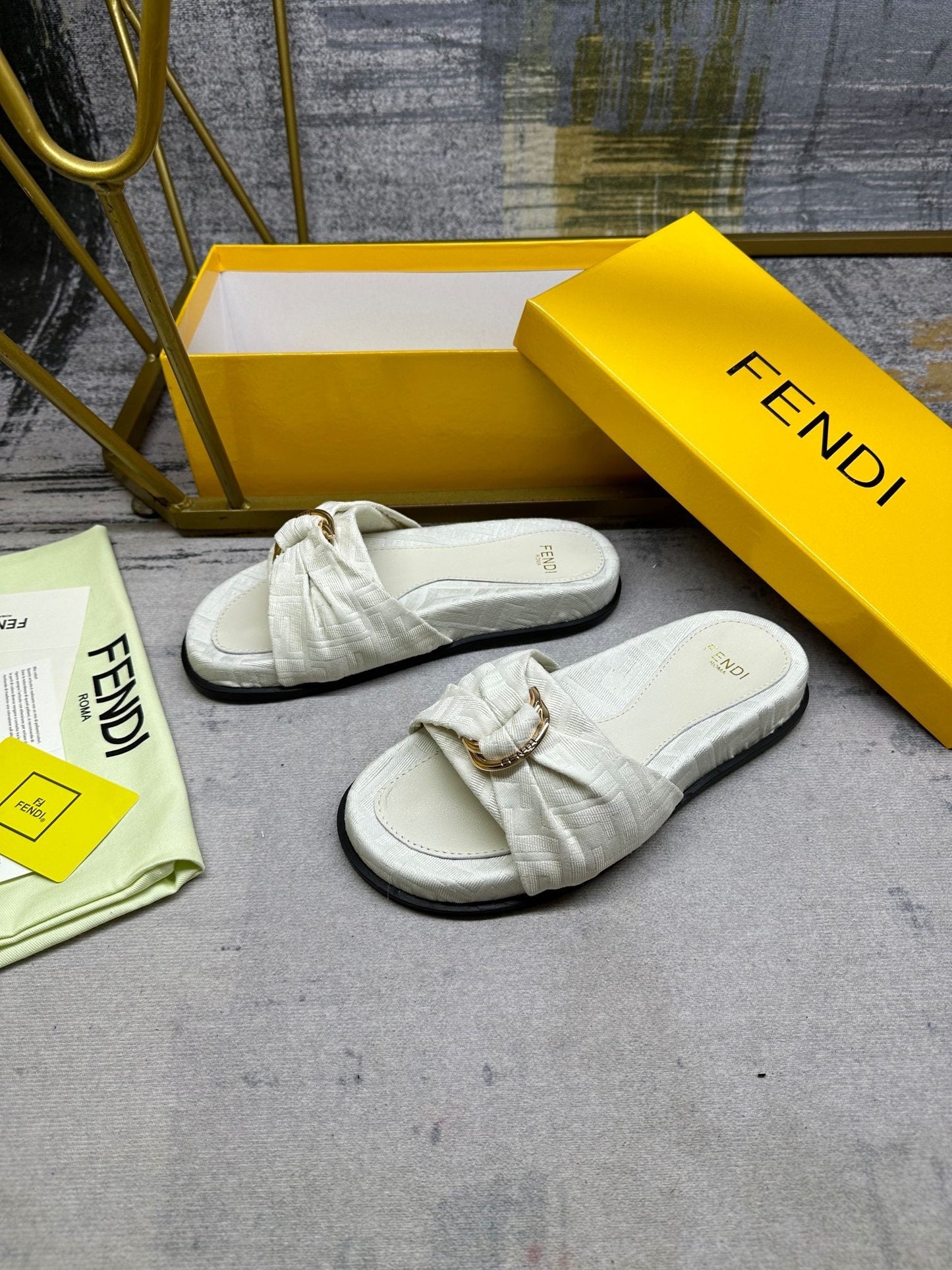 FENDI FF Feel 10 White FF jacquard Slide