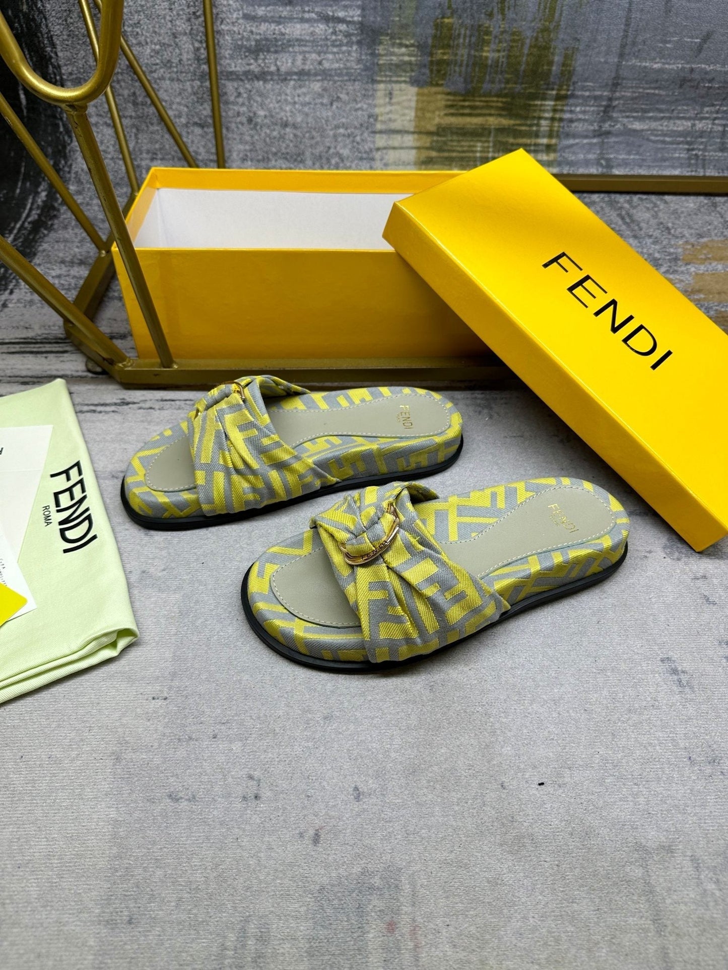 FENDI FF Feel 10 Yellow Grey FF jacquard Slide