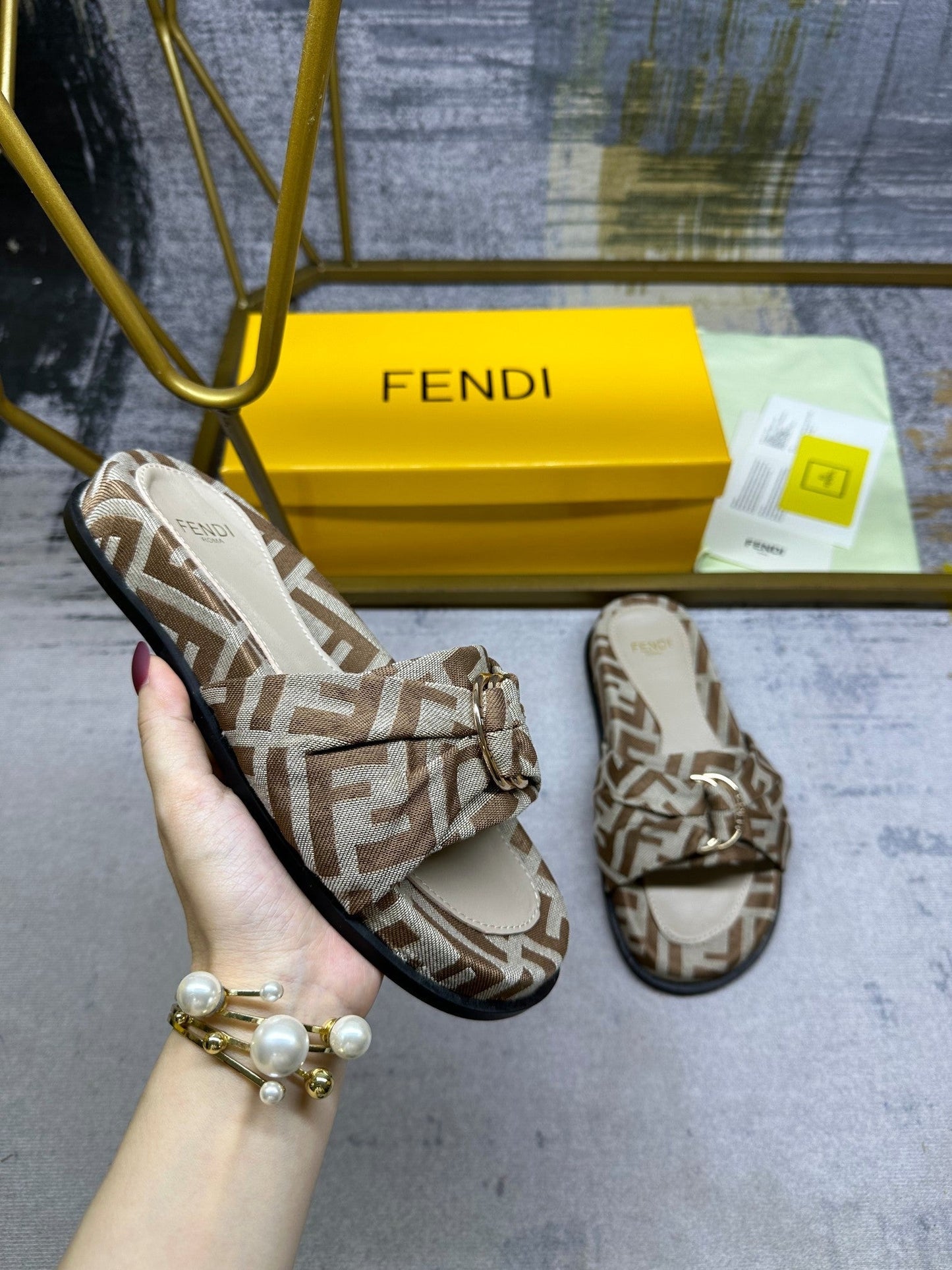 FENDI FF Feel 10 Brown Beige FF jacquard Slide
