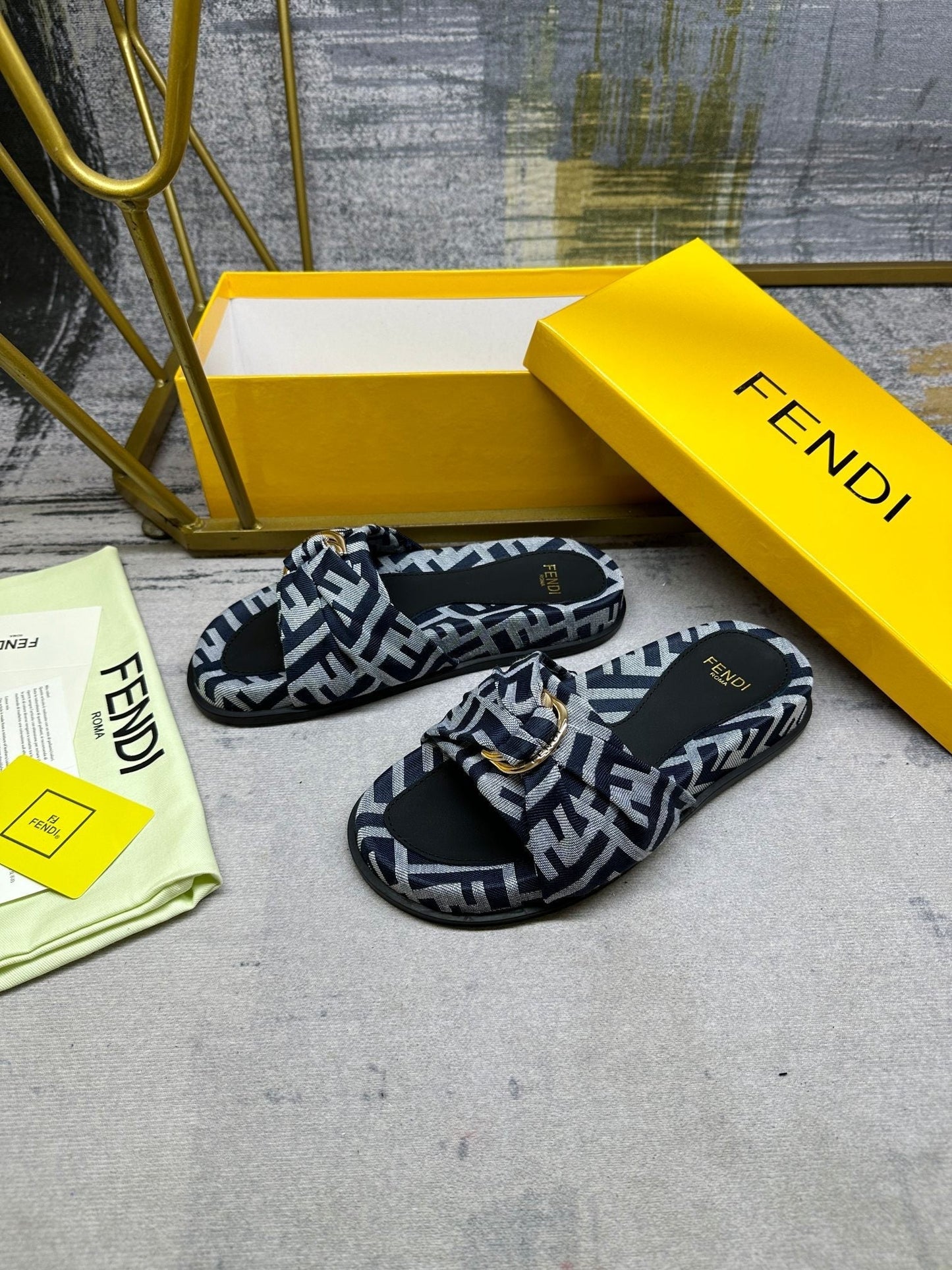 FENDI FF Feel 10 Black Grey FF jacquard Slide