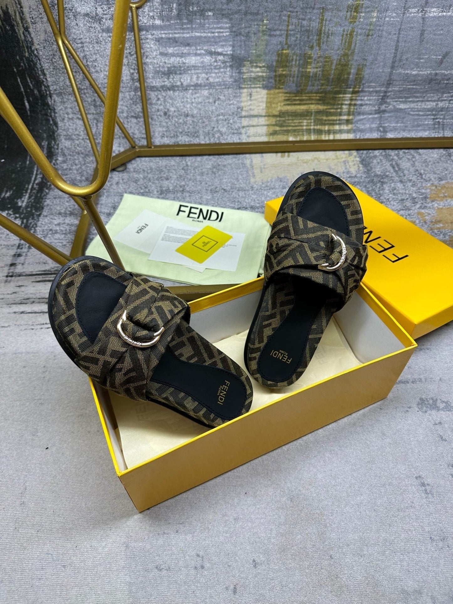 FENDI FF Feel 10 Olive Black FF jacquard Slide