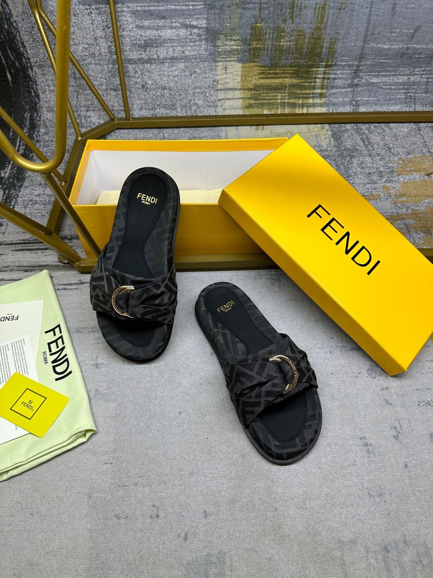 FENDI FF Feel 10 Black FF jacquard Slide