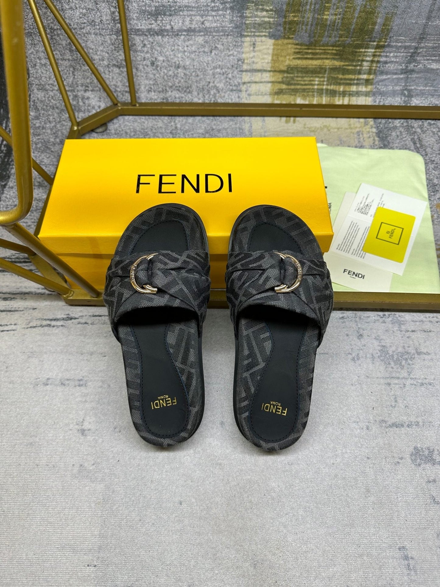 FENDI FF Feel 10 Black FF jacquard Slide