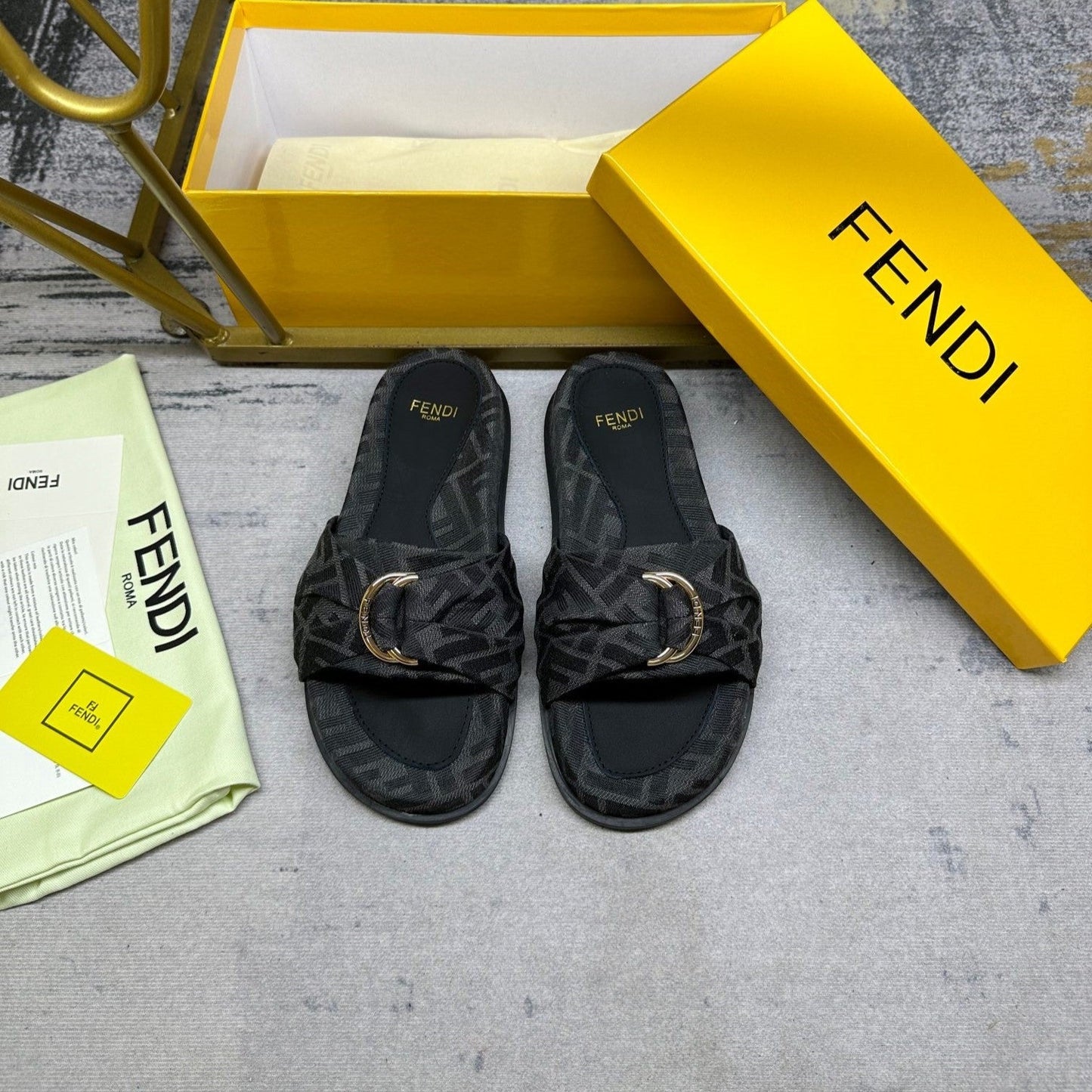 FENDI FF Feel 10 Black FF jacquard Slide