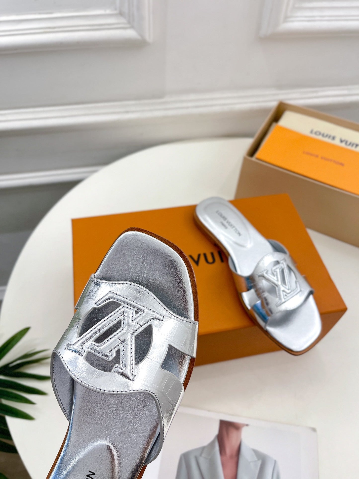 Louis Vuitton isola flat mule silver metalic calfskin