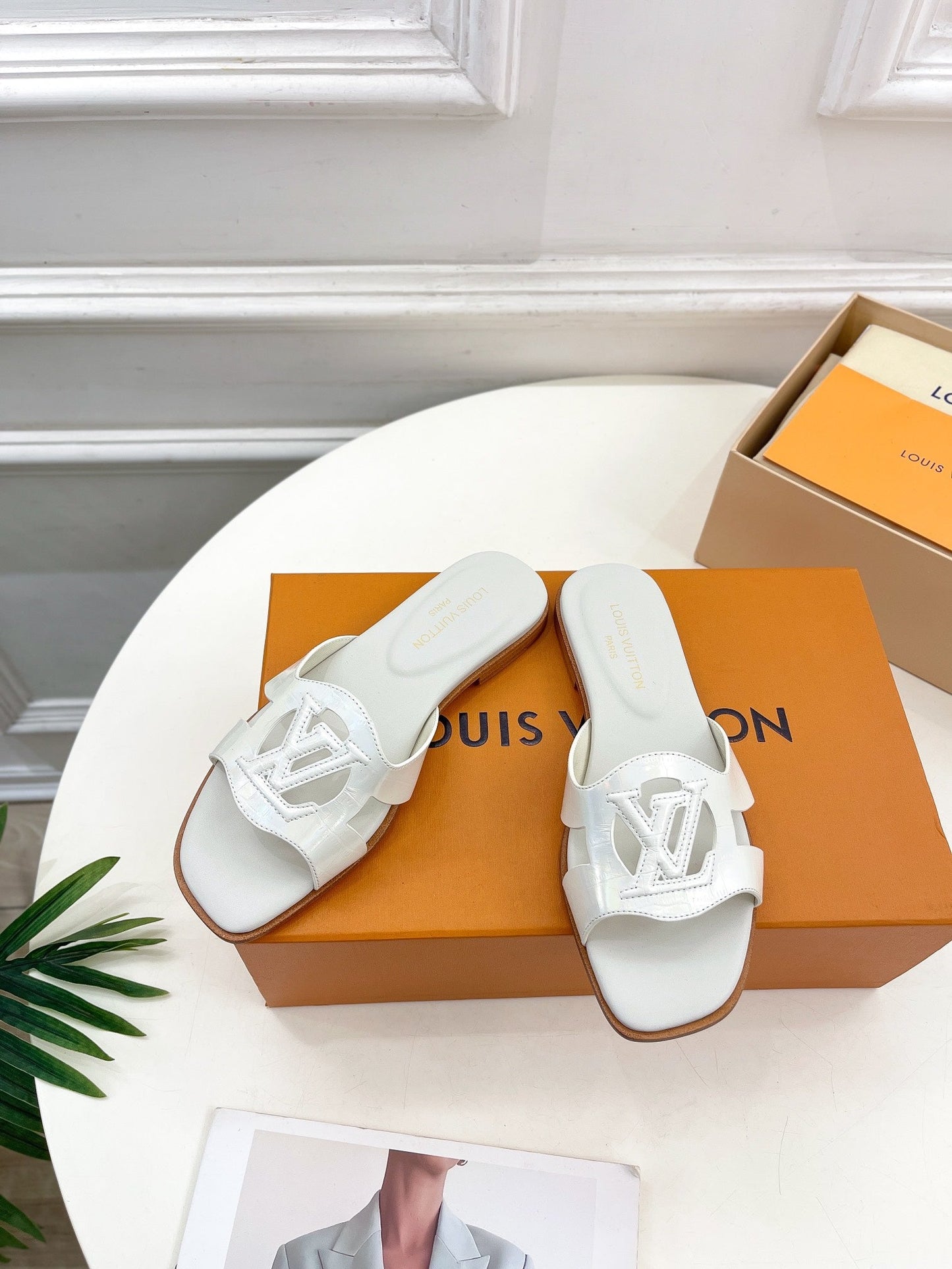 Louis Vuitton isola flat mule white calfskin