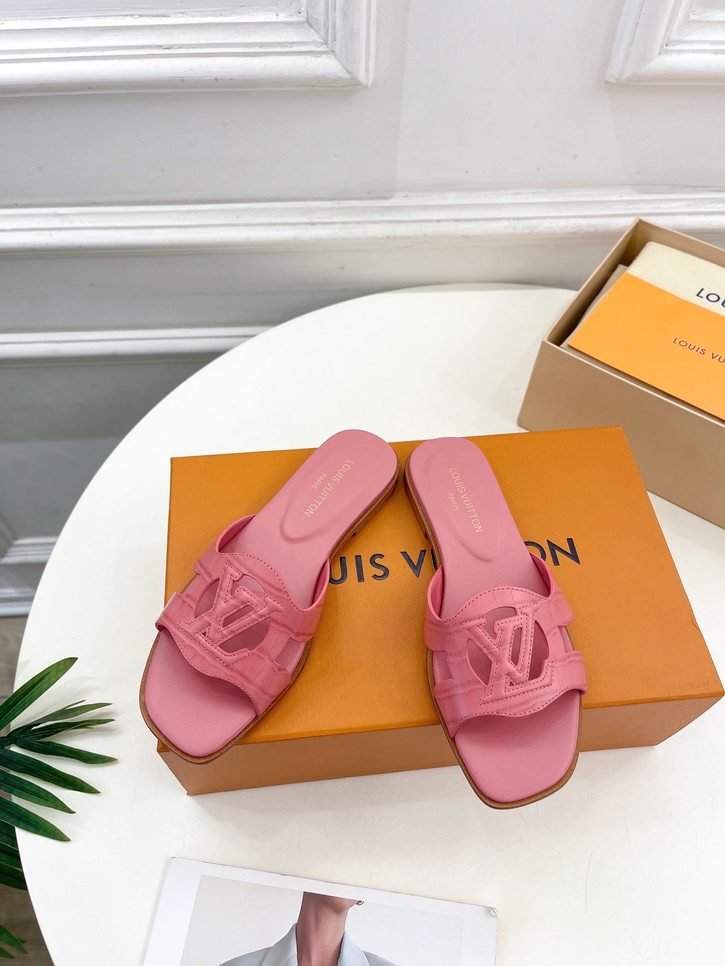 Louis Vuitton isola flat mule pink calfskin