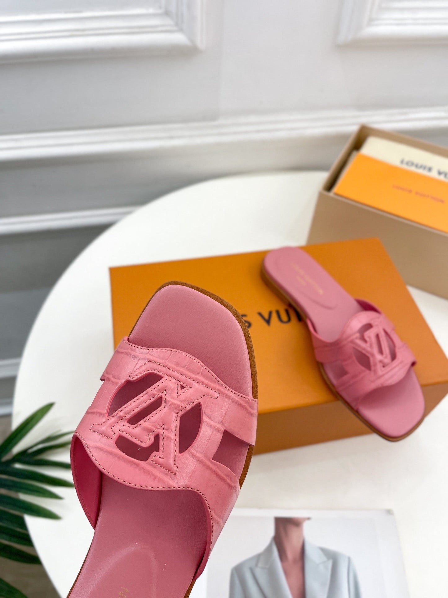 Louis Vuitton isola flat mule pink calfskin