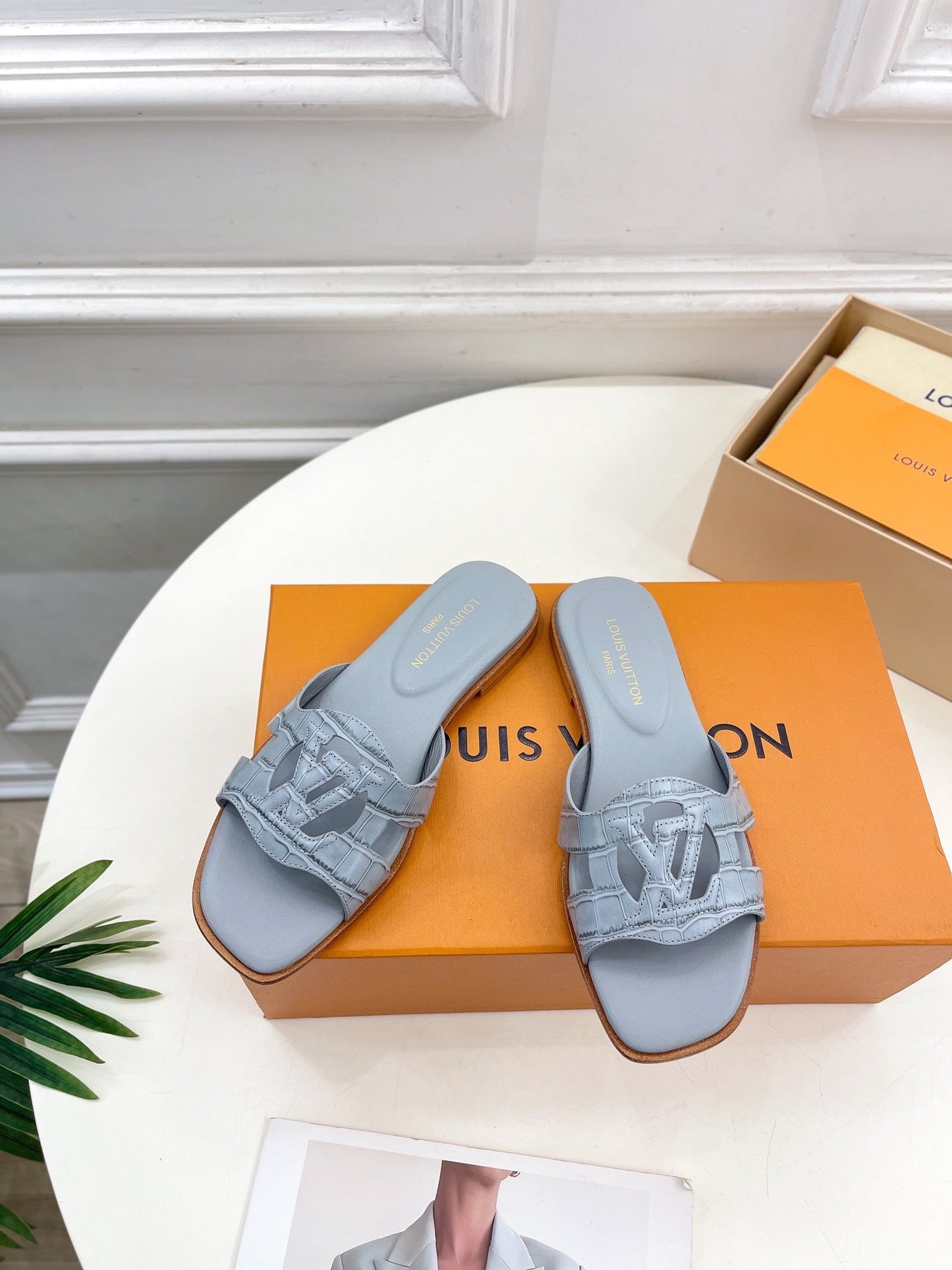 Louis Vuitton isola flat mule grey calfskin