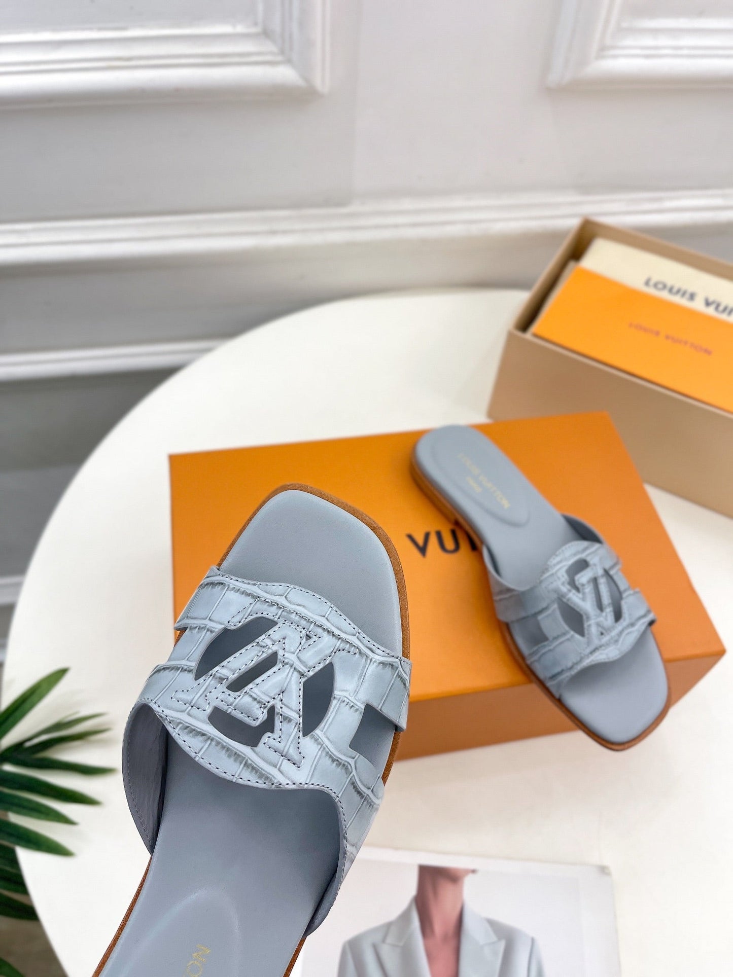 Louis Vuitton isola flat mule grey calfskin