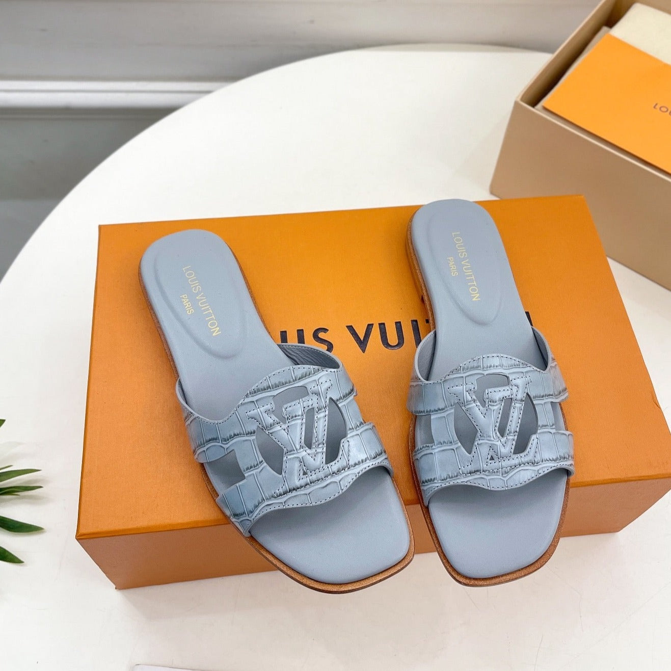 Louis Vuitton isola flat mule grey calfskin
