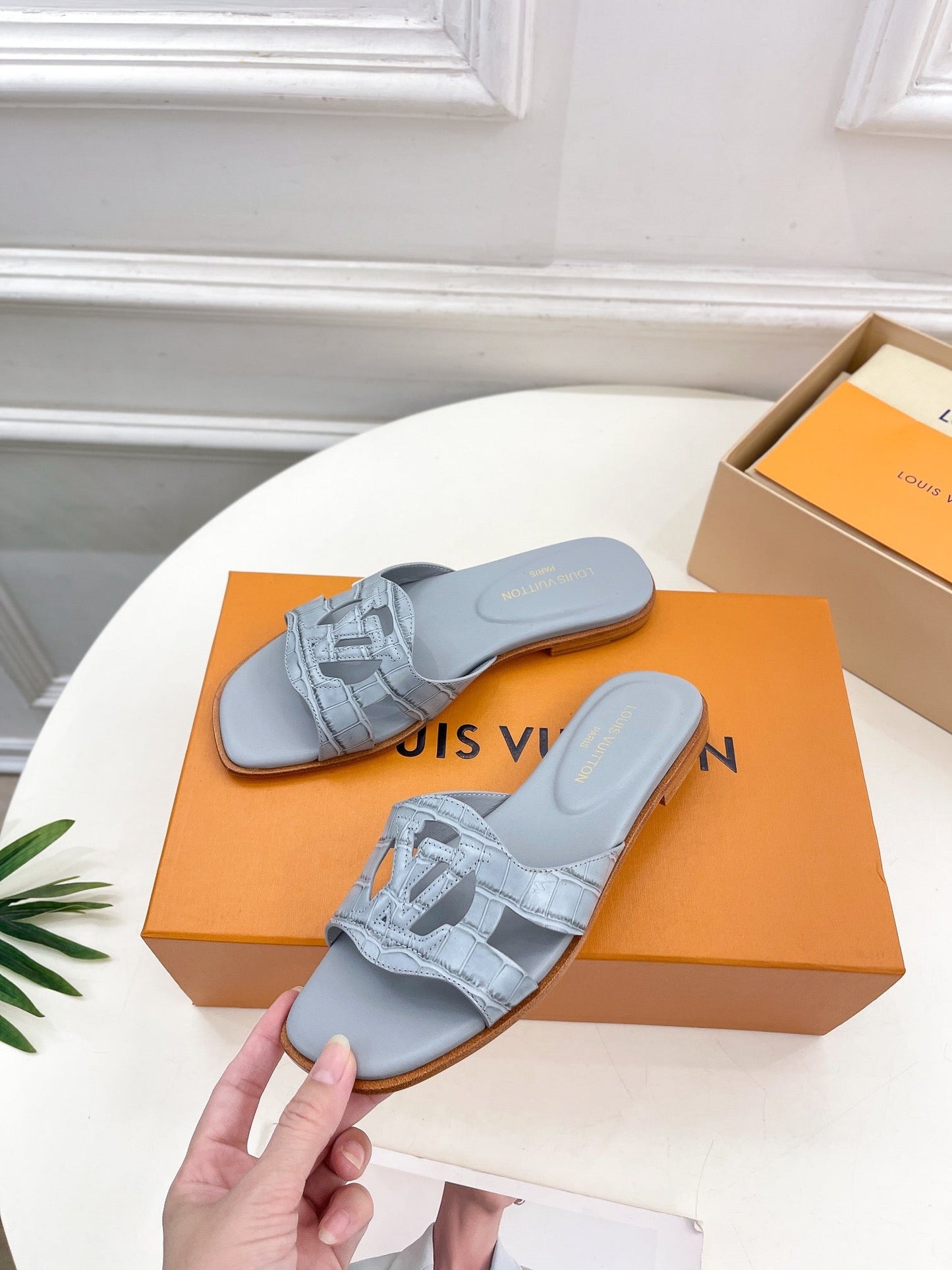 Louis Vuitton isola flat mule grey calfskin