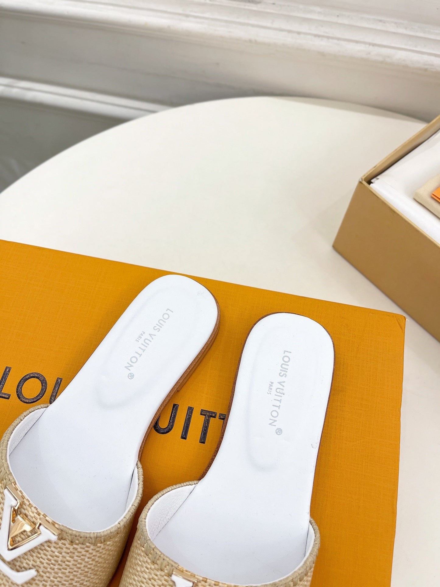 Louis Vuitton capri flat mule beige raffia white calfskin