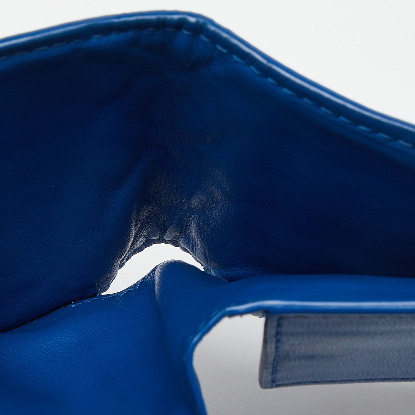 BOTTEGA VENETA Blue Intrecciato Leather Bifold Wallet