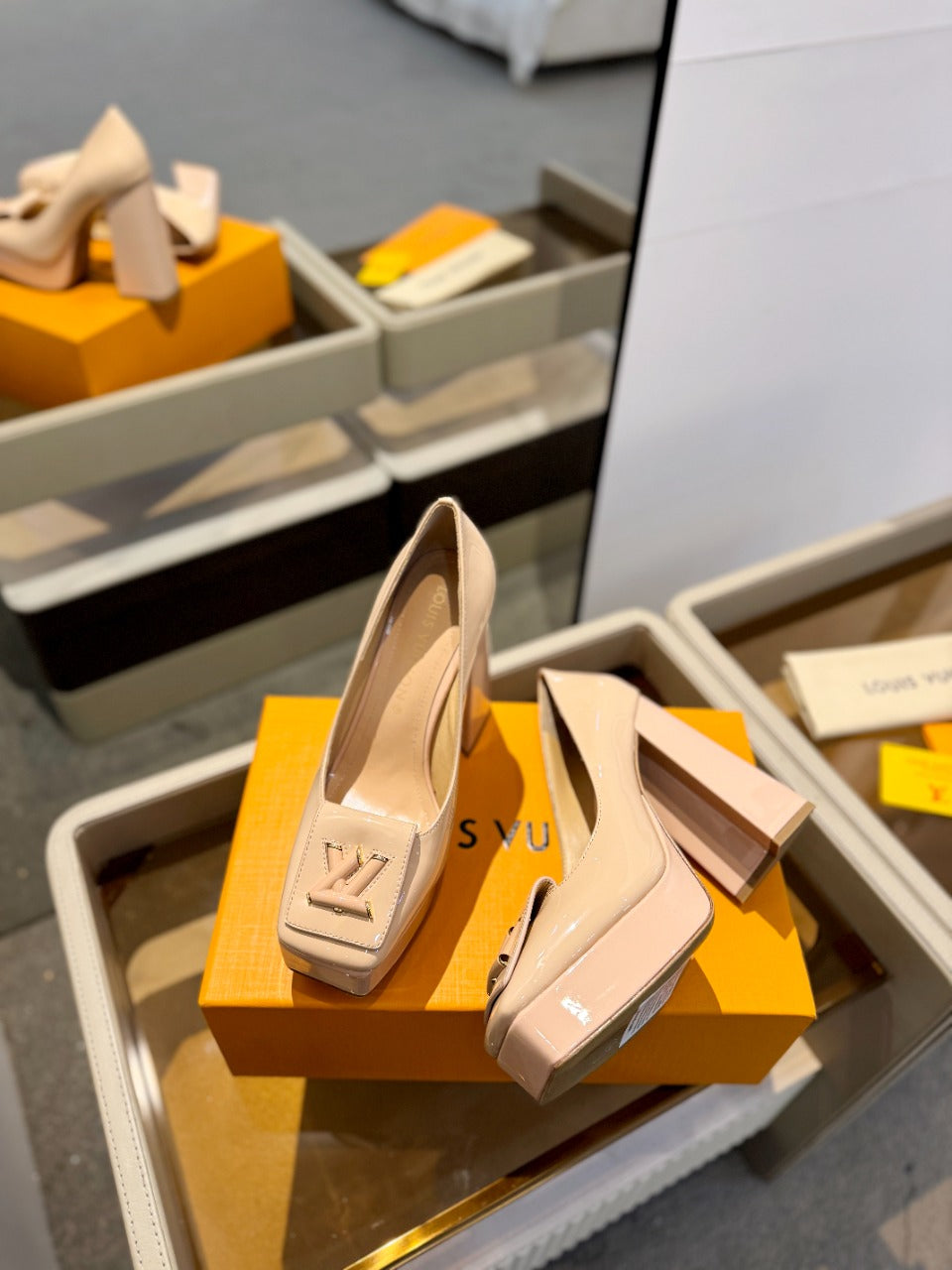 Louis Vuitton Shake Pump 120mm Beige Cowhide
