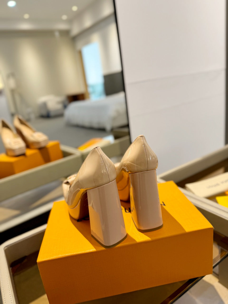 Louis Vuitton Shake Pump 120mm Beige Cowhide