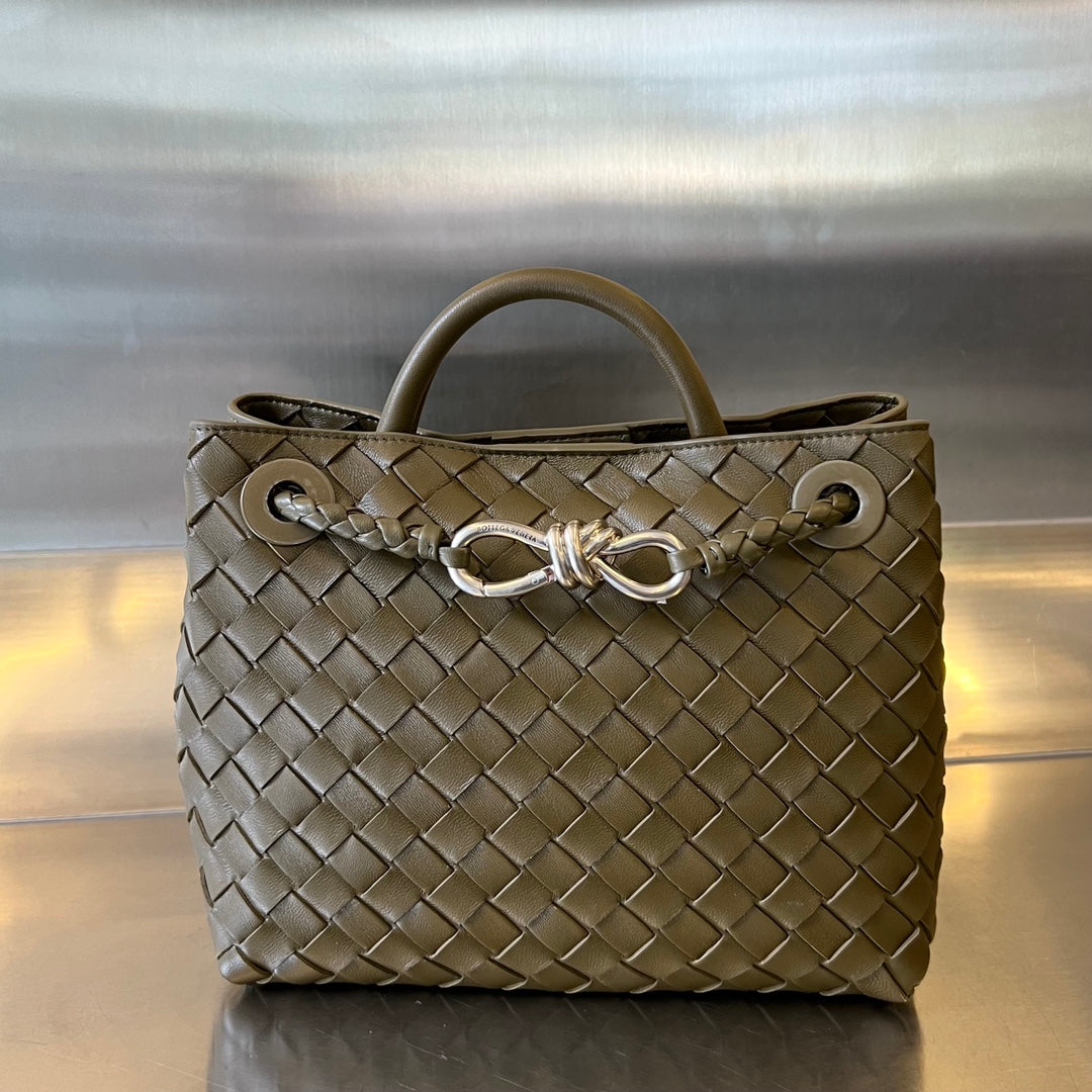 Bottega Veneta BV SMALL ANDIAMO 25CM DARK OLIVE LAMBSKIN