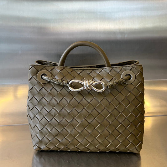 Bottega Veneta BV SMALL ANDIAMO 25CM DARK OLIVE LAMBSKIN