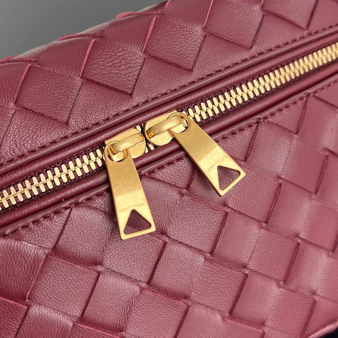 Bottega Veneta BANG BANG 22 VANITY CASE IN BURGUNDY RED CALFSKIN