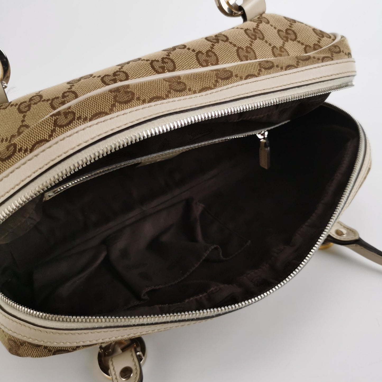 Preloved Gucci GG Canvas Shoulder Bag 250520781200895