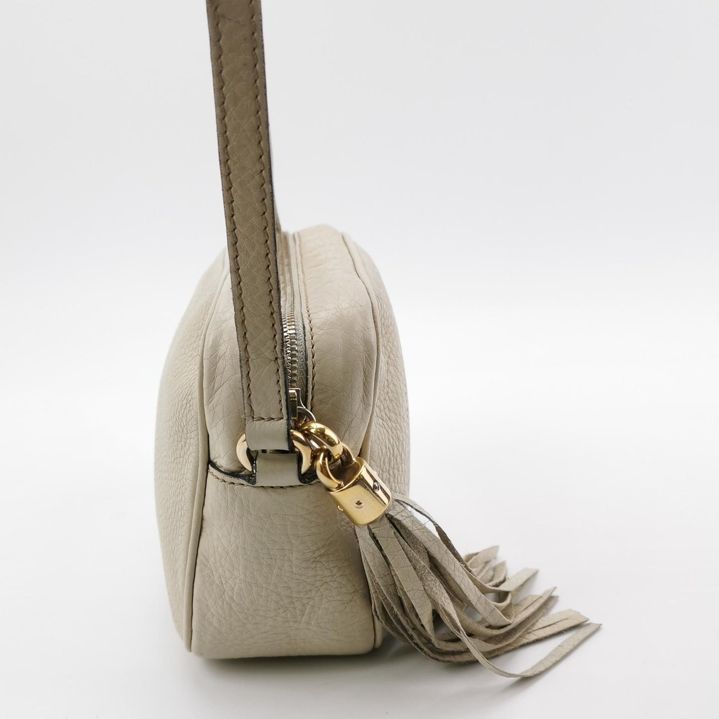 Preloved Gucci Soho Mini Leather Solid Tassel GG Shoulder Bag 24112278954886