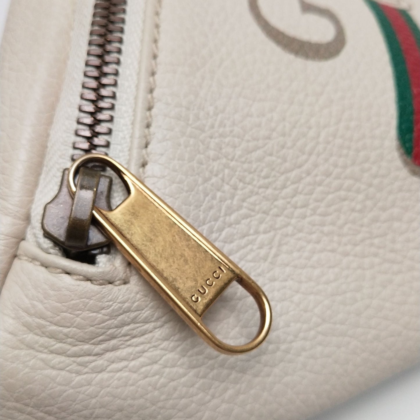 Preloved Gucci Print Logo Leather Waist Bag Chest Bag 250512781189925