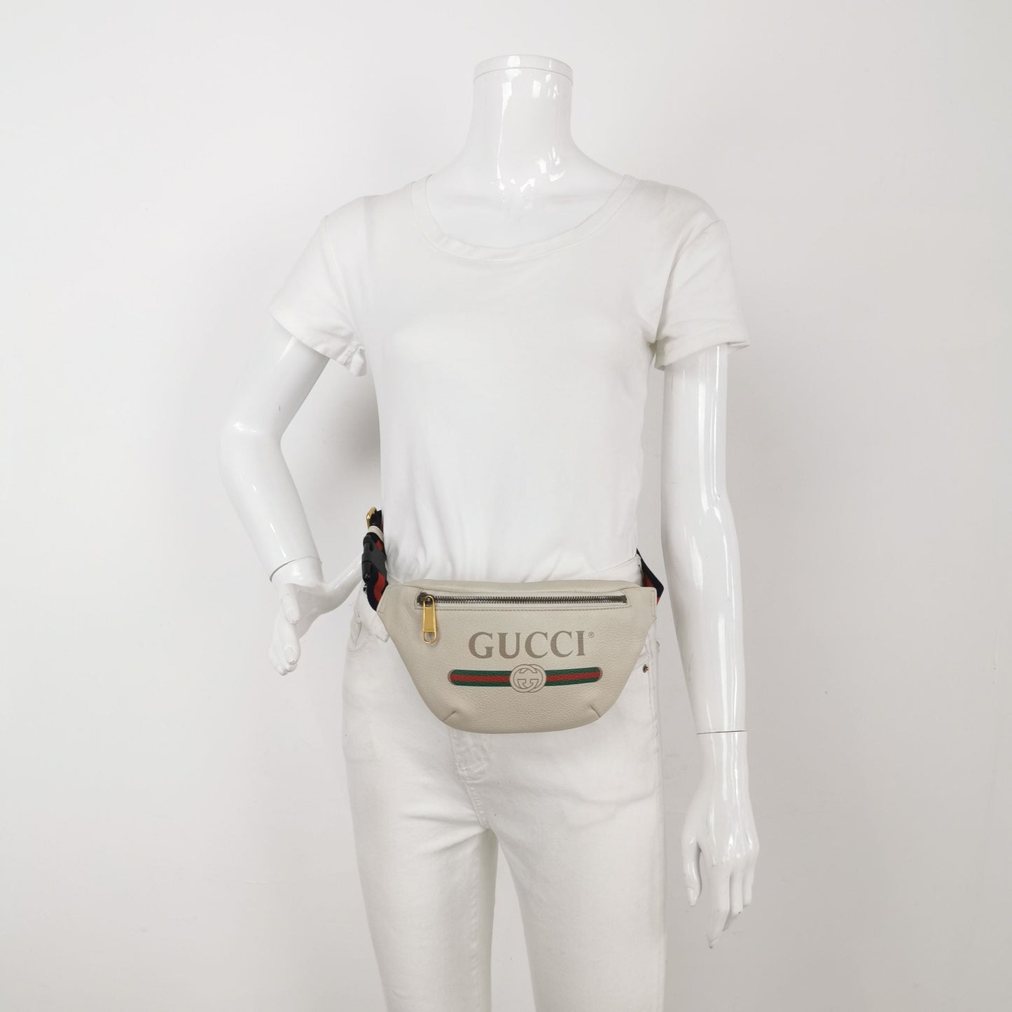 Preloved Gucci Print Logo Leather Waist Bag Chest Bag 250512781189925