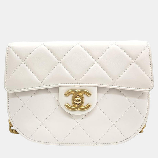Chanel White Leather CC messenger crossbag