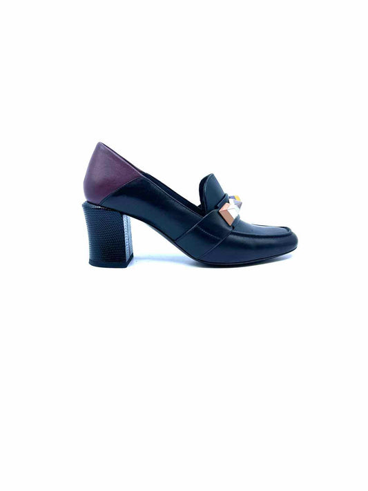 FENDI Size 8 Black Leather Solid Pumps