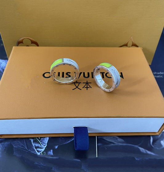 Louis Vuitton COLOURS RING YELLOW AND MARBLED WHITE LACQUER