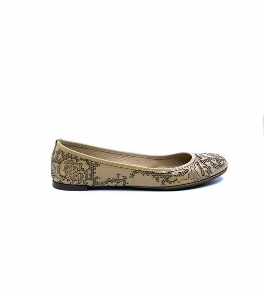 VALENTINO Size 7.5 Nude Patent Leather Flats
